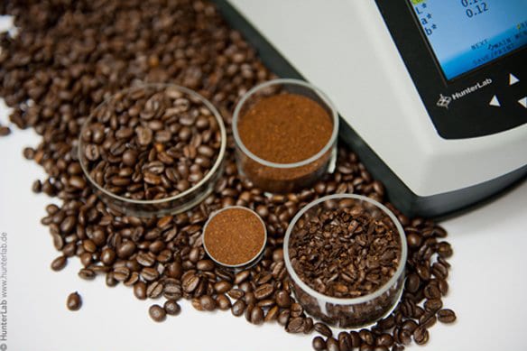 Het kleurprofiel van koffie bepalen – met behulp van spectrale kleurmeetinstrumenten