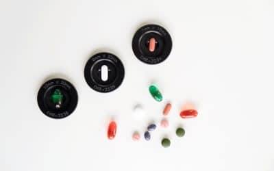 Kleurbepaling van tabletten en capsules met HunterLab spectrofotometers